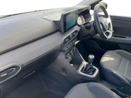 Vehicle Thumbnail 10