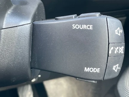 Vehicle Thumbnail 18