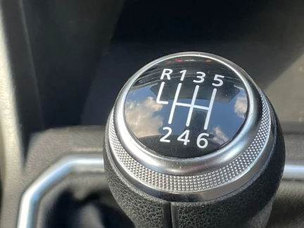 Vehicle Thumbnail 26