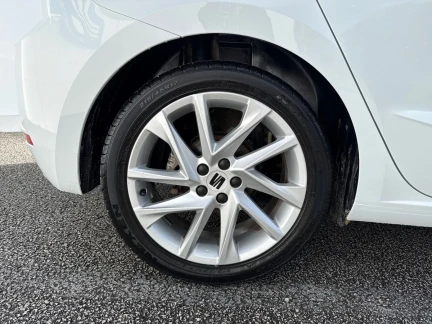 Vehicle Thumbnail 29