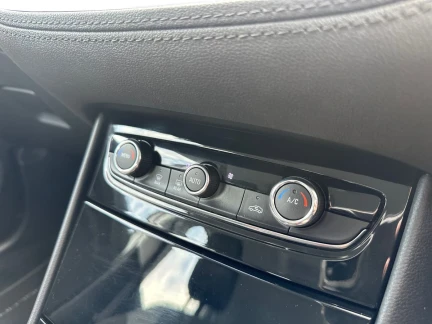 Vehicle Thumbnail 13