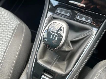 Vehicle Thumbnail 25