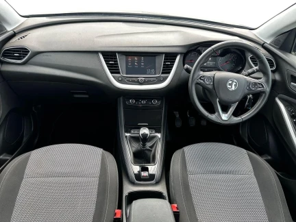 Vehicle Thumbnail 10