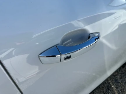 Vehicle Thumbnail 38