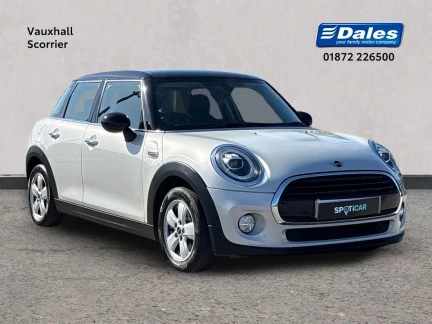 MINI HATCHBACK Listing Image