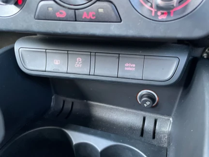 Vehicle Thumbnail 35