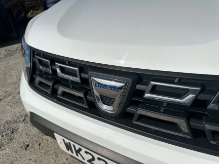 Vehicle Thumbnail 24