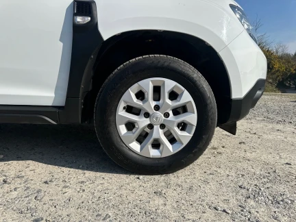 Vehicle Thumbnail 6