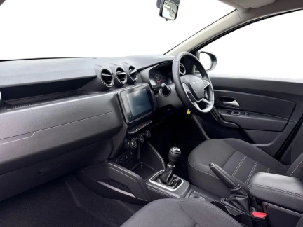 Vehicle Thumbnail 12