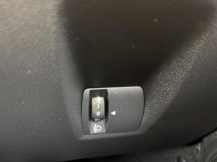 Vehicle Thumbnail 36