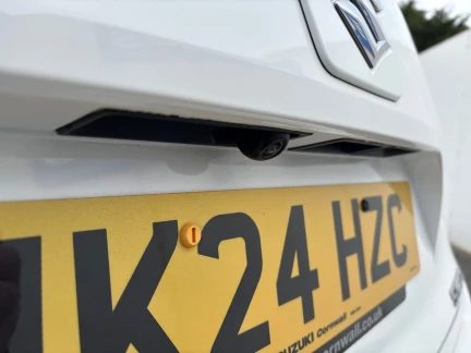 Vehicle Thumbnail 32
