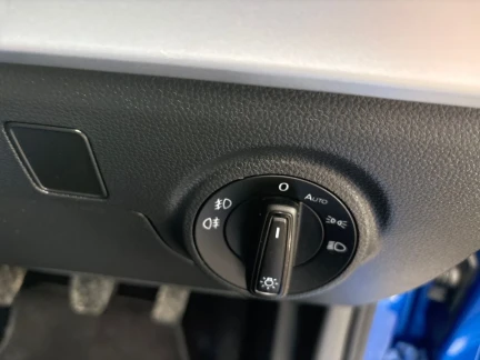 Vehicle Thumbnail 35