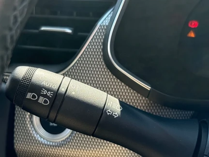 Vehicle Thumbnail 31