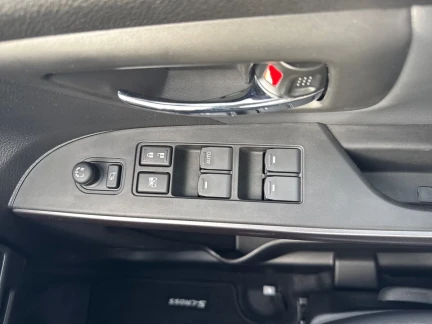 Vehicle Thumbnail 14