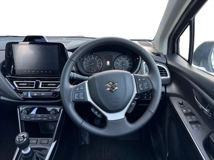 Vehicle Thumbnail 9
