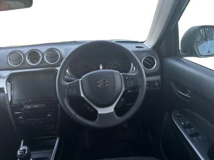 Vehicle Thumbnail 9