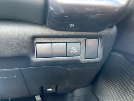 Vehicle Thumbnail 25