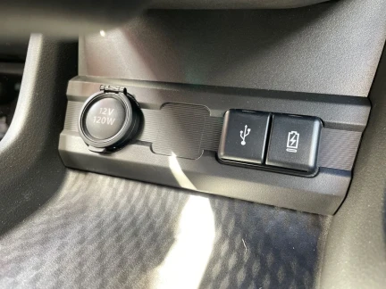 Vehicle Thumbnail 27
