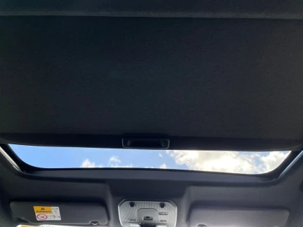 Vehicle Thumbnail 36