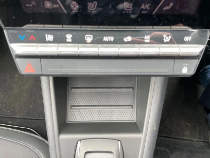 Vehicle Thumbnail 13