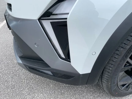 Vehicle Thumbnail 24