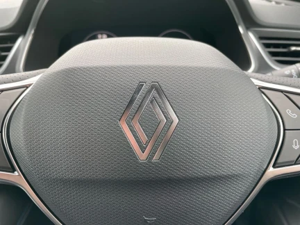 Vehicle Thumbnail 37