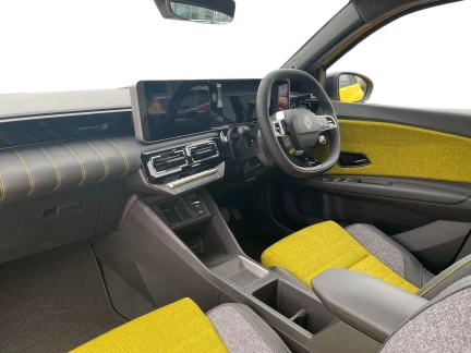 Vehicle Thumbnail 11