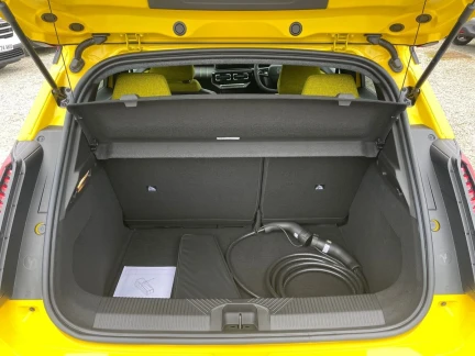 Vehicle Thumbnail 21