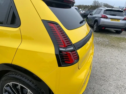 Vehicle Thumbnail 26