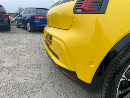 Vehicle Thumbnail 41