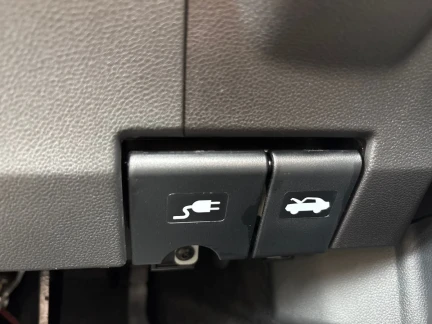 Vehicle Thumbnail 35