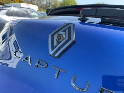 Vehicle Thumbnail 24