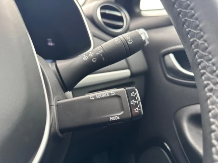 Vehicle Thumbnail 23