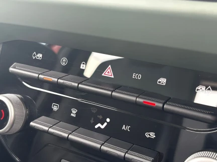 Vehicle Thumbnail 14
