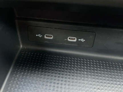Vehicle Thumbnail 26