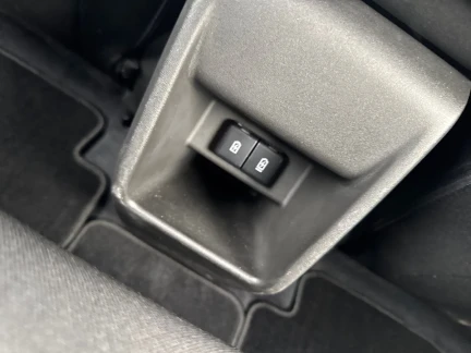 Vehicle Thumbnail 39