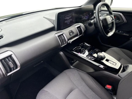 Vehicle Thumbnail 11