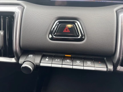 Vehicle Thumbnail 13