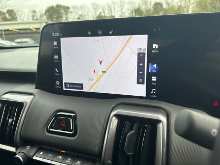 Vehicle Thumbnail 16