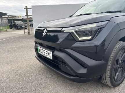 Vehicle Thumbnail 28