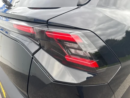 Vehicle Thumbnail 32