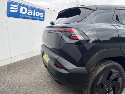 Vehicle Thumbnail 33