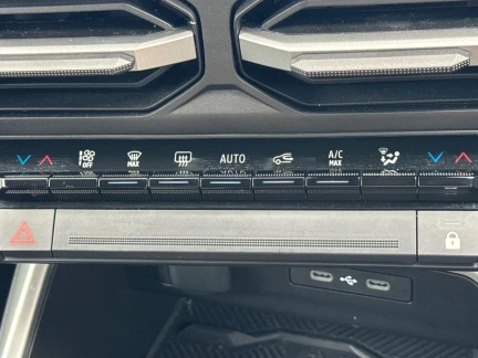 Vehicle Thumbnail 13