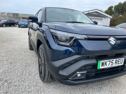 Vehicle Thumbnail 30