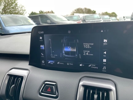 Vehicle Thumbnail 40