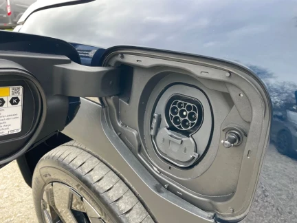 Vehicle Thumbnail 41