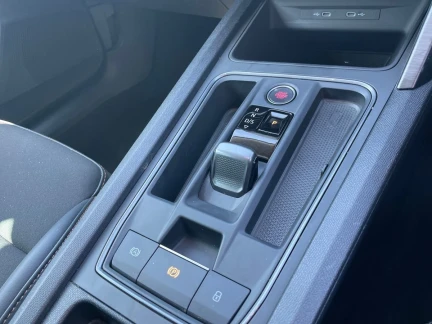 Vehicle Thumbnail 12