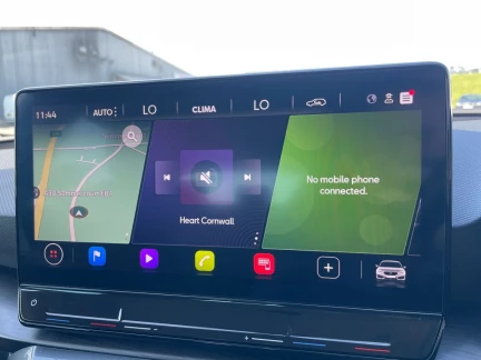 Vehicle Thumbnail 15