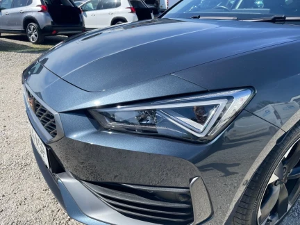 Vehicle Thumbnail 24