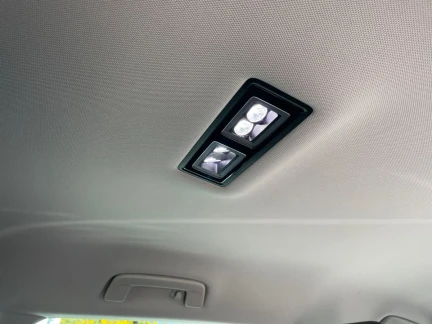 Vehicle Thumbnail 33